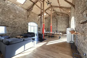Domaine privatif pour groupes pouvant accueillir 34 personnes - Image 3