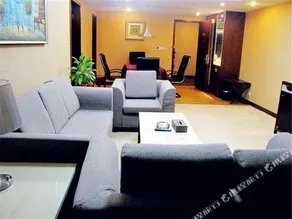 Huayun  Hotel (Heyuan Wanlongcheng Branch) - Image 4