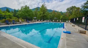 Mount Hood Village - Image 4
