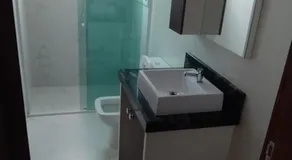 Sobrado em Piçarras com piscina - Image 2