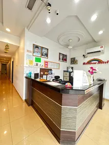 Rainbow Hotel - Image 3