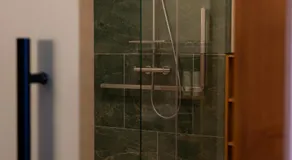Zenger Hotel - Image 3