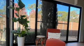 Hahndorf Luxury Retreat 5 bedrooms for 12 guests - Image 4