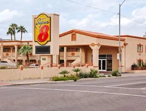 Super 8 By Wyndham Phoenix Downtown - Image 5