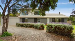 1 Oak - Rye Back Beach Accommodation - Image 5