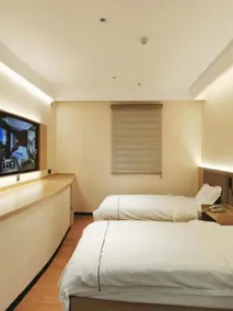 GreenTree Inn Taiyuan Xinghua Street - Image 4