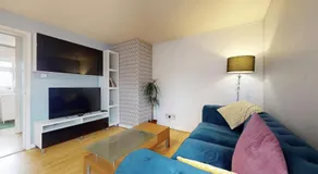 1BR Flat Near Isleworth Station & Syon House - Image 2