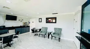 Executive Inn and Suites Houston - Image 2