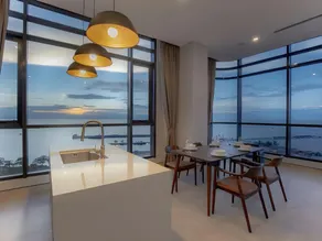 Seascape Palace Hotel - Image 2