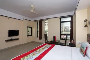 Hotel Anand Palace - Image 2