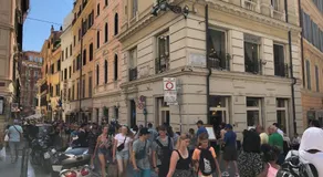 Visione Via Sant’Andrea delle Fratte, 36 - Image 4