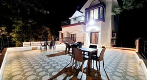 Oreo Villa with Swimming Pool - Image 3