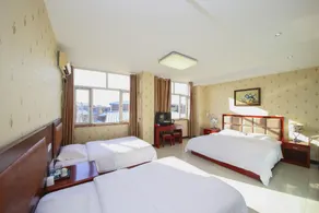 Golden Apple Business Hotel - Image 2