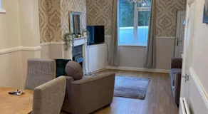 Charming 3-Bed Home Comfortable Stay in Coalville - Image 5