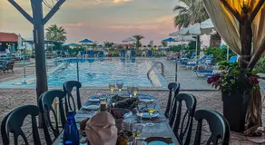 Rihios Hotel - Image 4