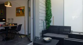 LAKE HOME - Image 4
