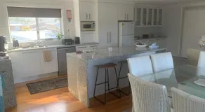 Noble House - Image 3