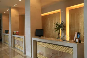 East Lake Hotel - Image 3
