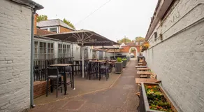 Trents by Greene King Inns - Image 4