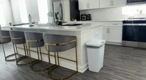 Ocean Drive Luxe Retreat Stylish City Hideaway - Image 5