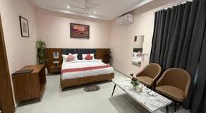 Hotel Advika - Image 2