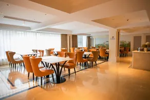 Vienna Hotel (Jiangshan Zhuangyuanli) - Image 2