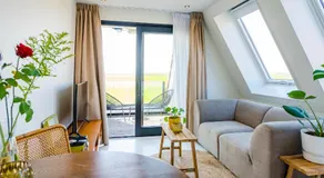 The Sunset Apartments - Image 2