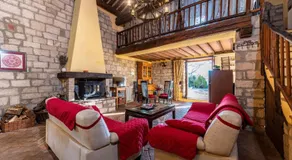 Country Villa with Netflix and Swimming Pool - Image 3