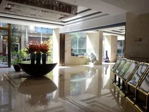 Sanhe International Hotel - Image 4