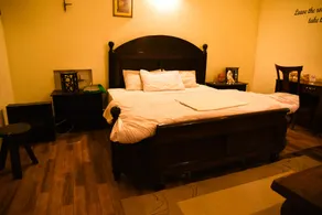 Republika Central Hotel & Resort - Image 2