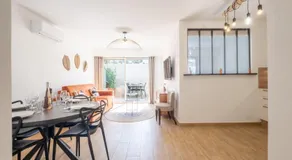 Appartement avec piscine résidentiel - Image 5