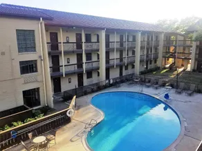 South Houston Inn & Suites Hobby Airport I 45 - Image 5