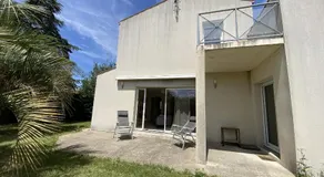 Villa Confortable à Fouras, Proche Mer, 3 Chambres, Terrasse, Jardin, WiFi - Image 5