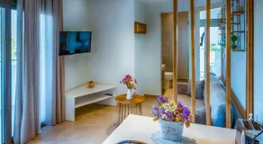 Kipos Suites & Apartments - Image 2
