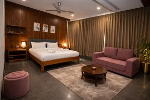 Hotel Navas Inn- Pure Veg, Kolhapur - Image 2