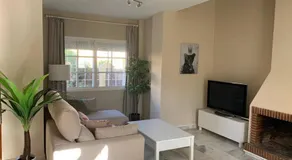 VIVE JEREZ Casa de lujo con piscina y barbacoa en la mejor zona de Jerez de la Frontera - Image 2