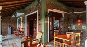 Airport Green Olive Villa - Image 5