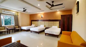RB GRAND RESIDENCY - Image 2