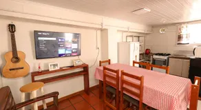 Alojamento no Centro de Concórdia acomodação inteira você terá todo o espaço só para o seu grupo de até 6 pessoas e com estacionamento para 1 carro - Image 4