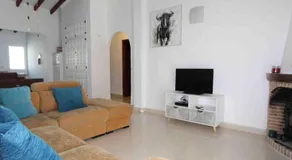 Maison de vacances à Moraira avec piscine, proche golf et plage, idéale pour familles - Image 2