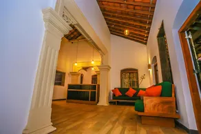 Olinia Airport Hotel - Image 2