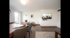 Spacious Chessington home with parking & garden - Image 3