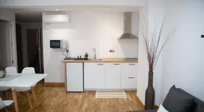 ELIZABETH TOWERS - Image 4