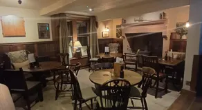 Fox and Pheasant Inn - Image 4