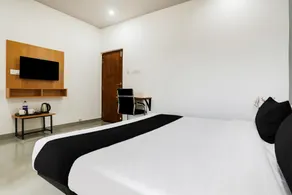 Townhouse Shamshabad Near Airport - Image 2
