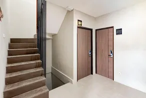 Urbanview Daily Guest House Pasteur Bandung - Image 4