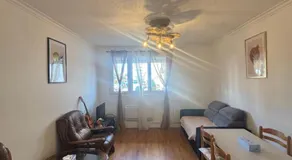 Appartement rez de chaussée coup de cœur Confort et charme Parking gratuit - Image 2