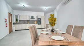 St Julian's Cataleya Luxury Apartments - Image 3