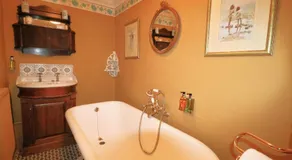 Ebenezer's Place - Image 4