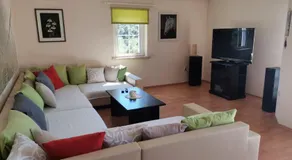 Apartment Tempera - Image 2